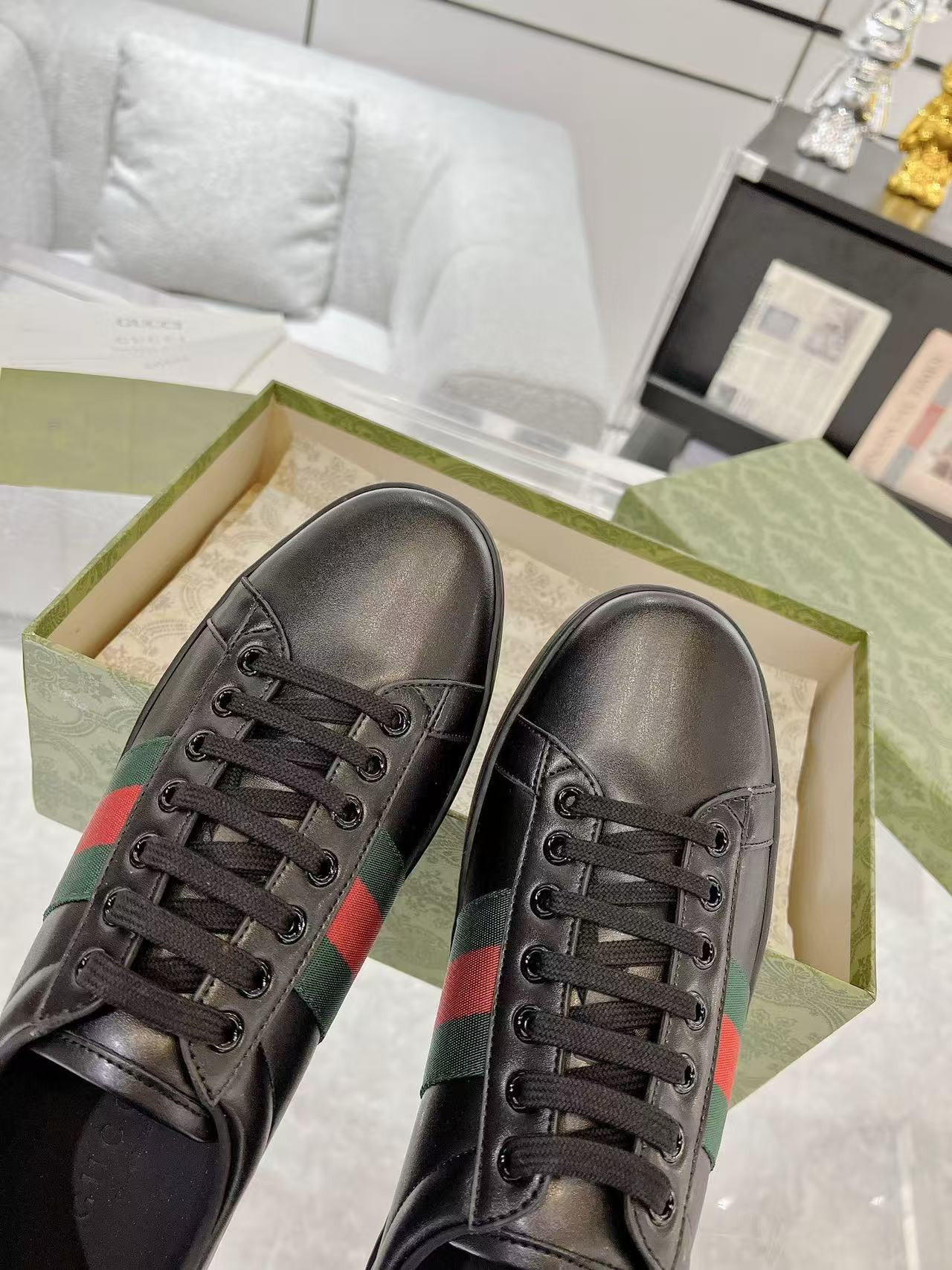 ua G*u*i ace sneaker black