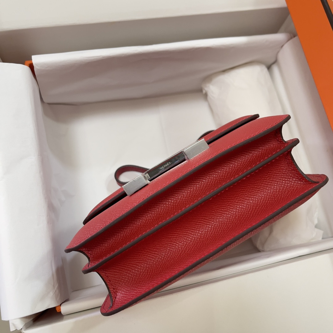 Hermès Constance 19 Epsom Silver Hardware 7.25" x 6.25" x 2.25"