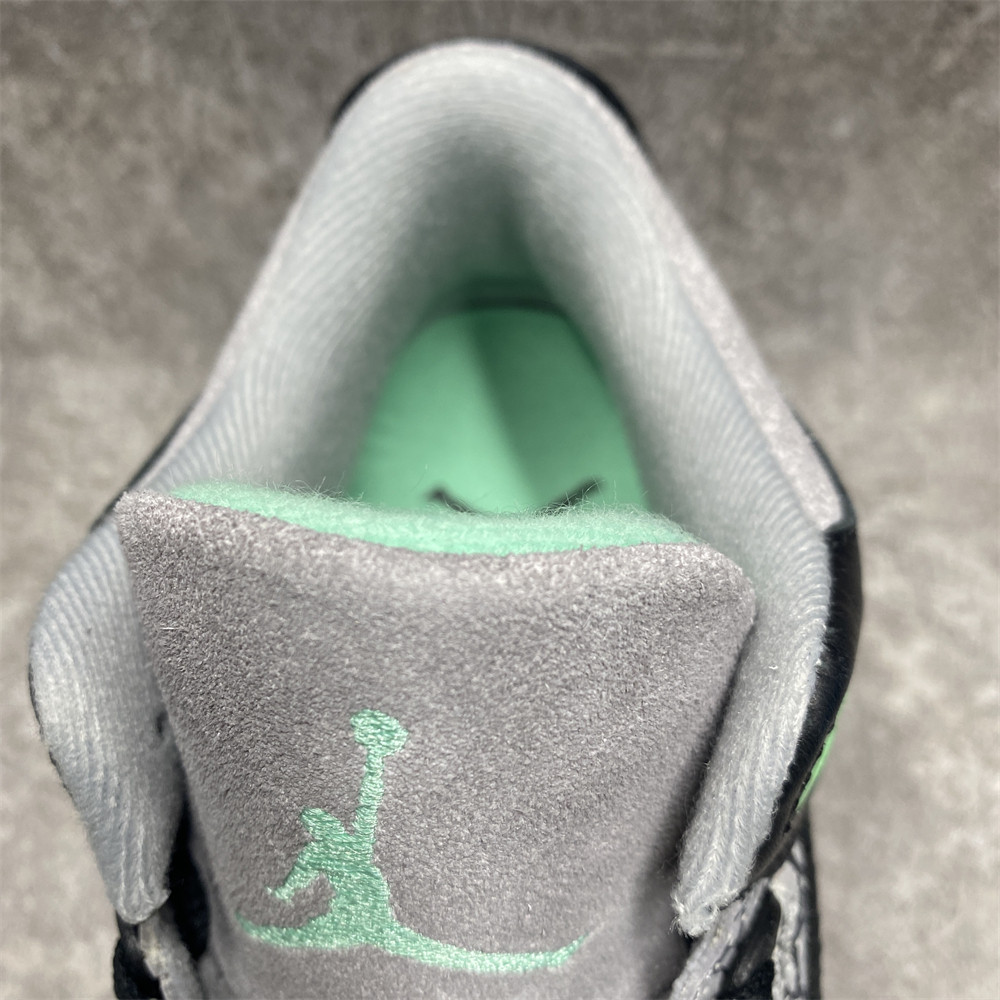 AIR JORDAN 3 RETRO