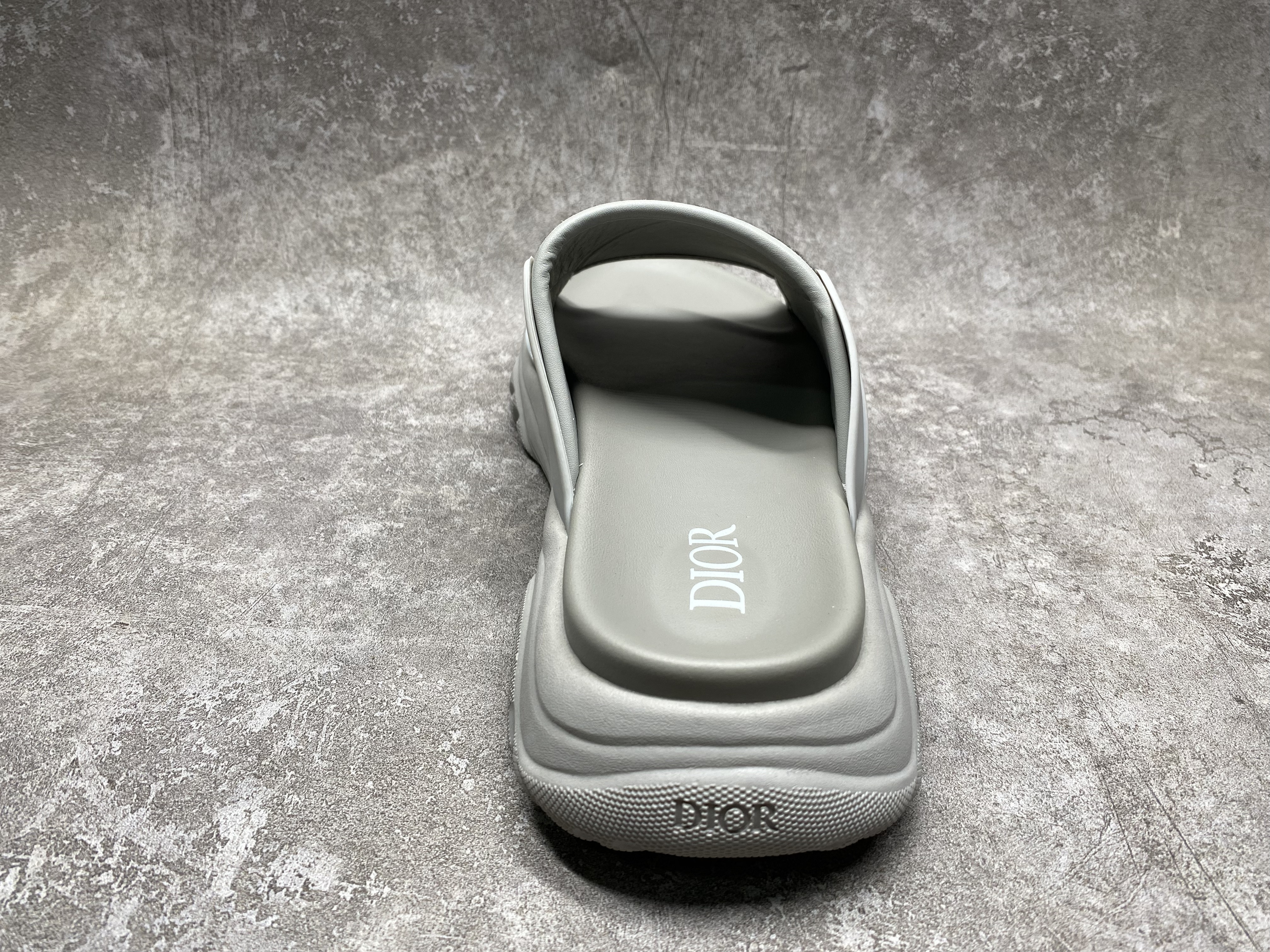 ua D*or sandal