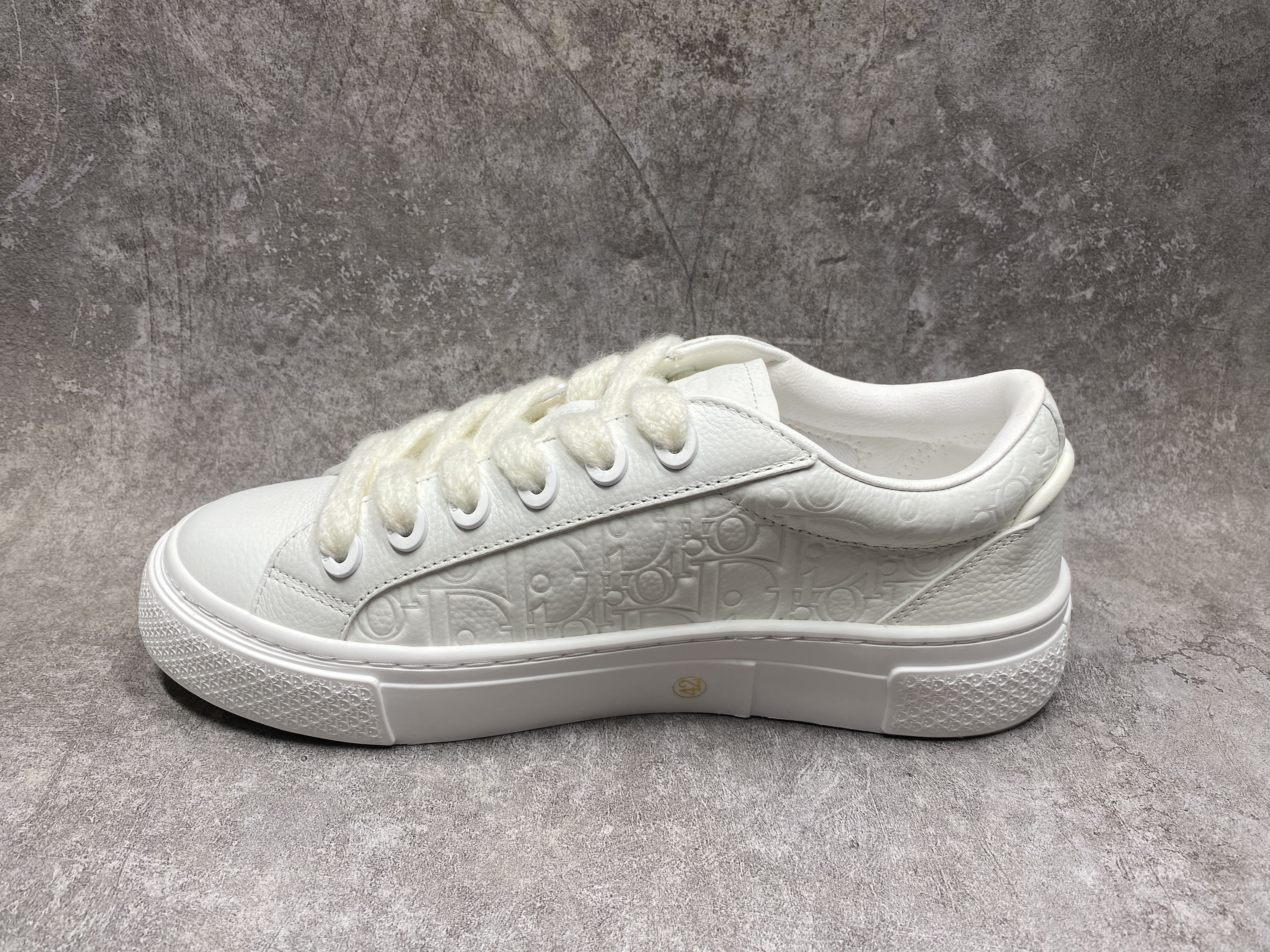 ua D*or b33 sneaker