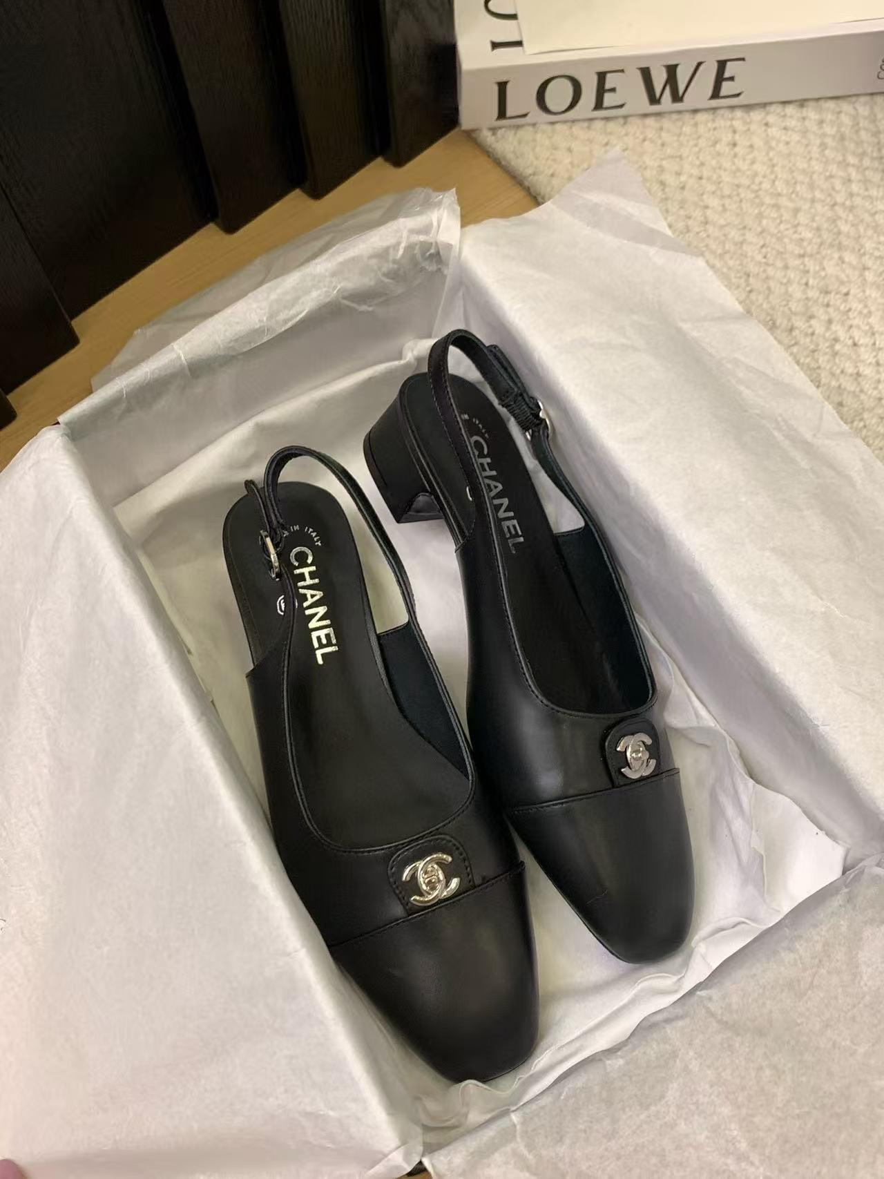 ua Ch*el slingbacks