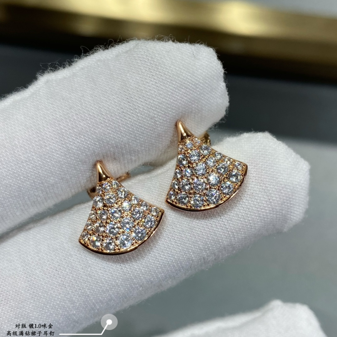 b*l*ai Di*m*nd fan-shaped skirt earrings