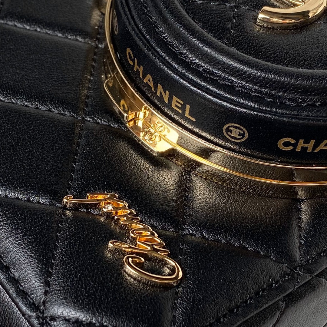 Ch*el camera bag 4.5 × 6.2 × 2.3 in