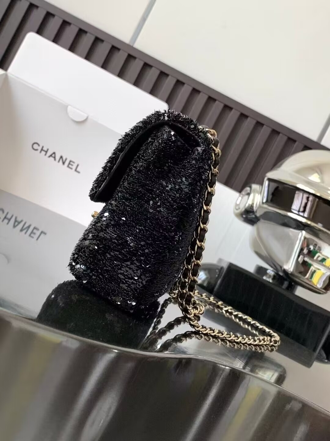 Ch*el mini cf gram glitter dinner bag 20x15x7cm
