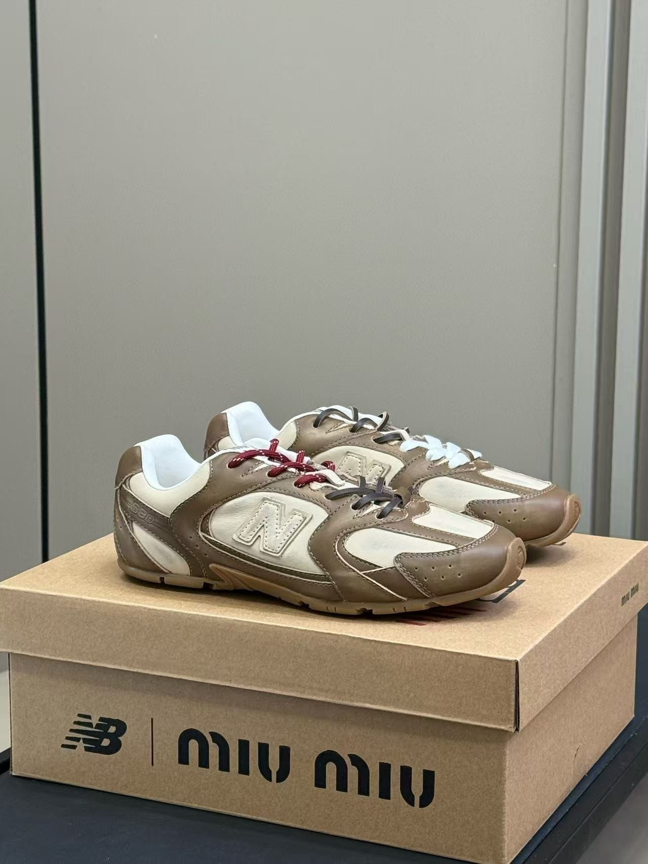 UA New Balance 530 SL Miu Miu