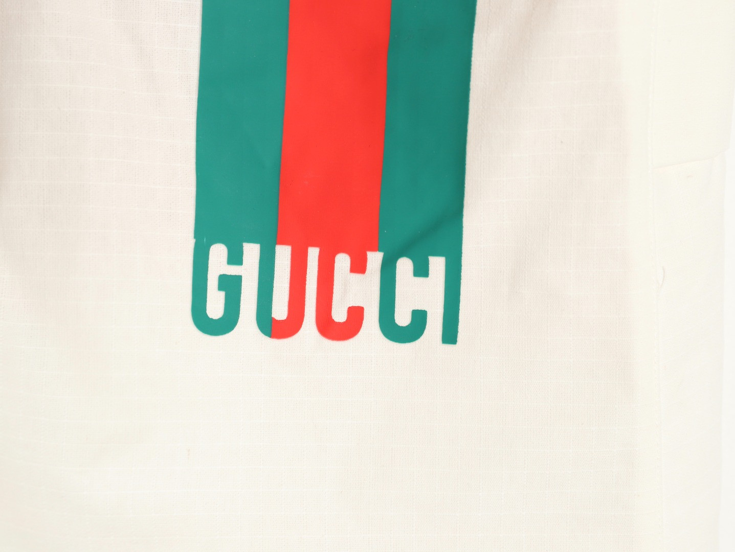 G*u*i 25ss shorts