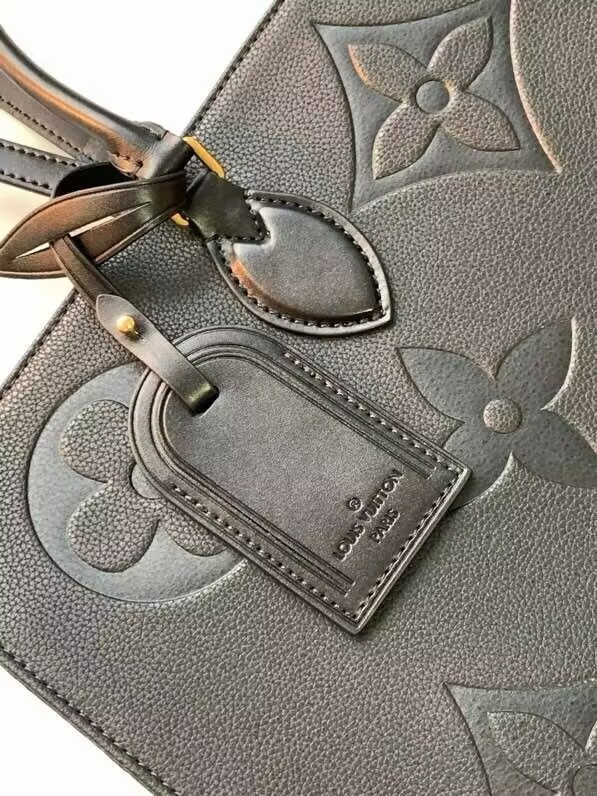 LV OnTheGo GM M44929 16.1 x 13.4 x 7.5inches