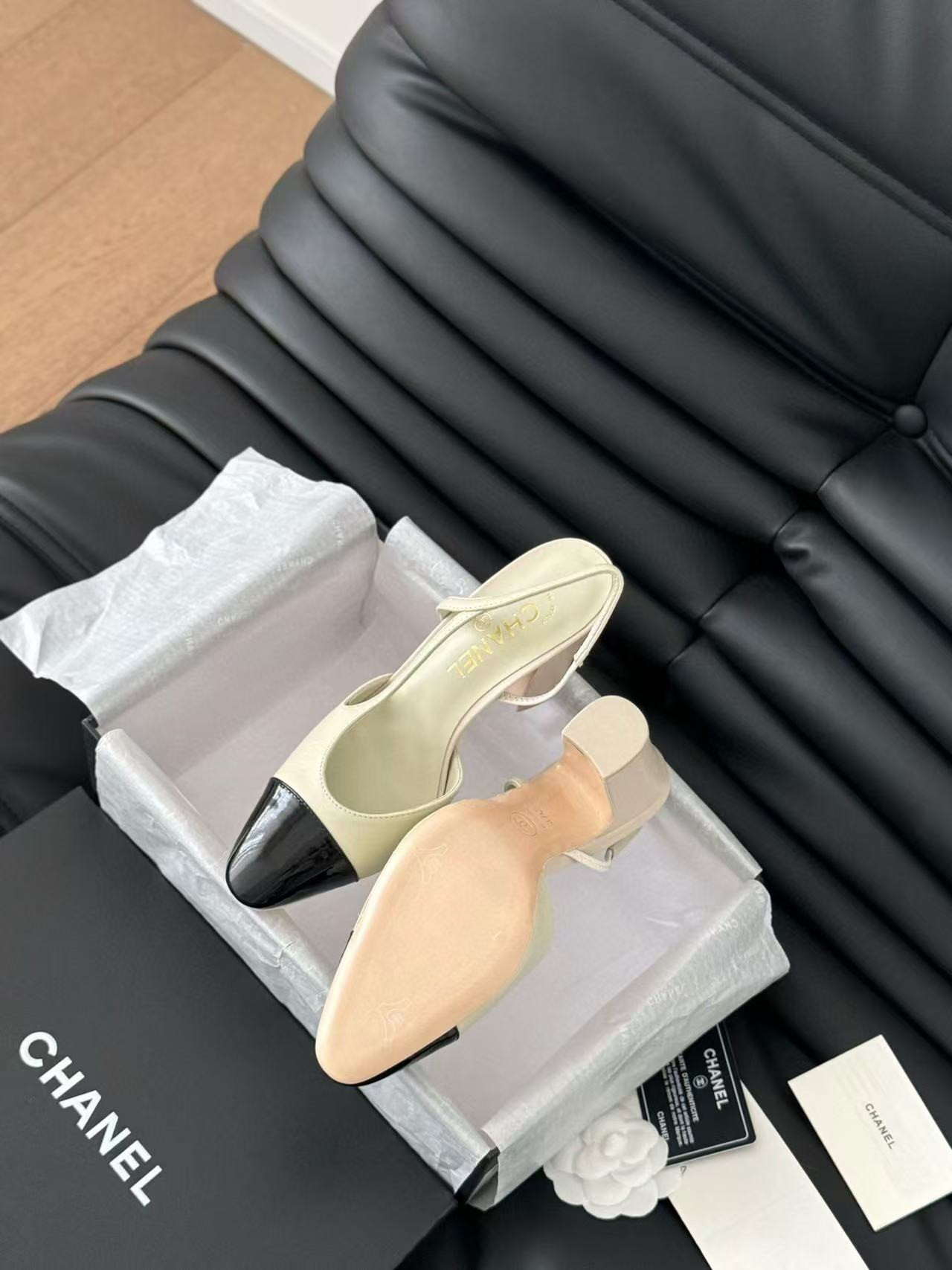 ua Ch*el slingbacks