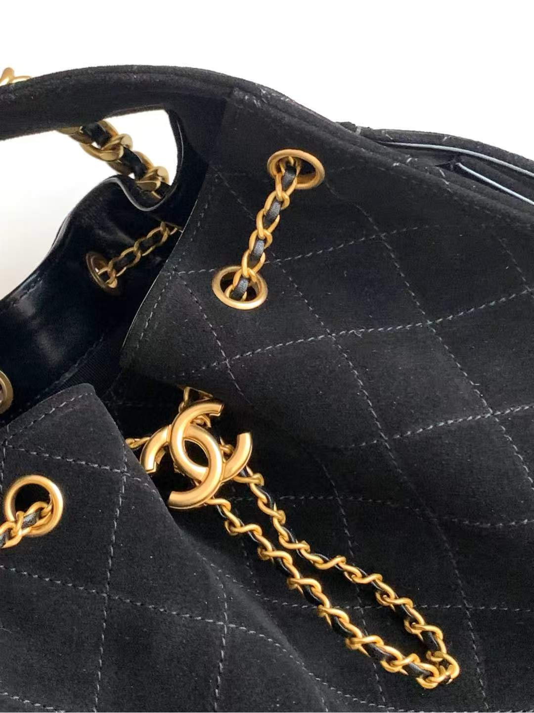 Ch*el 25c bucket bag 26x30x14cm