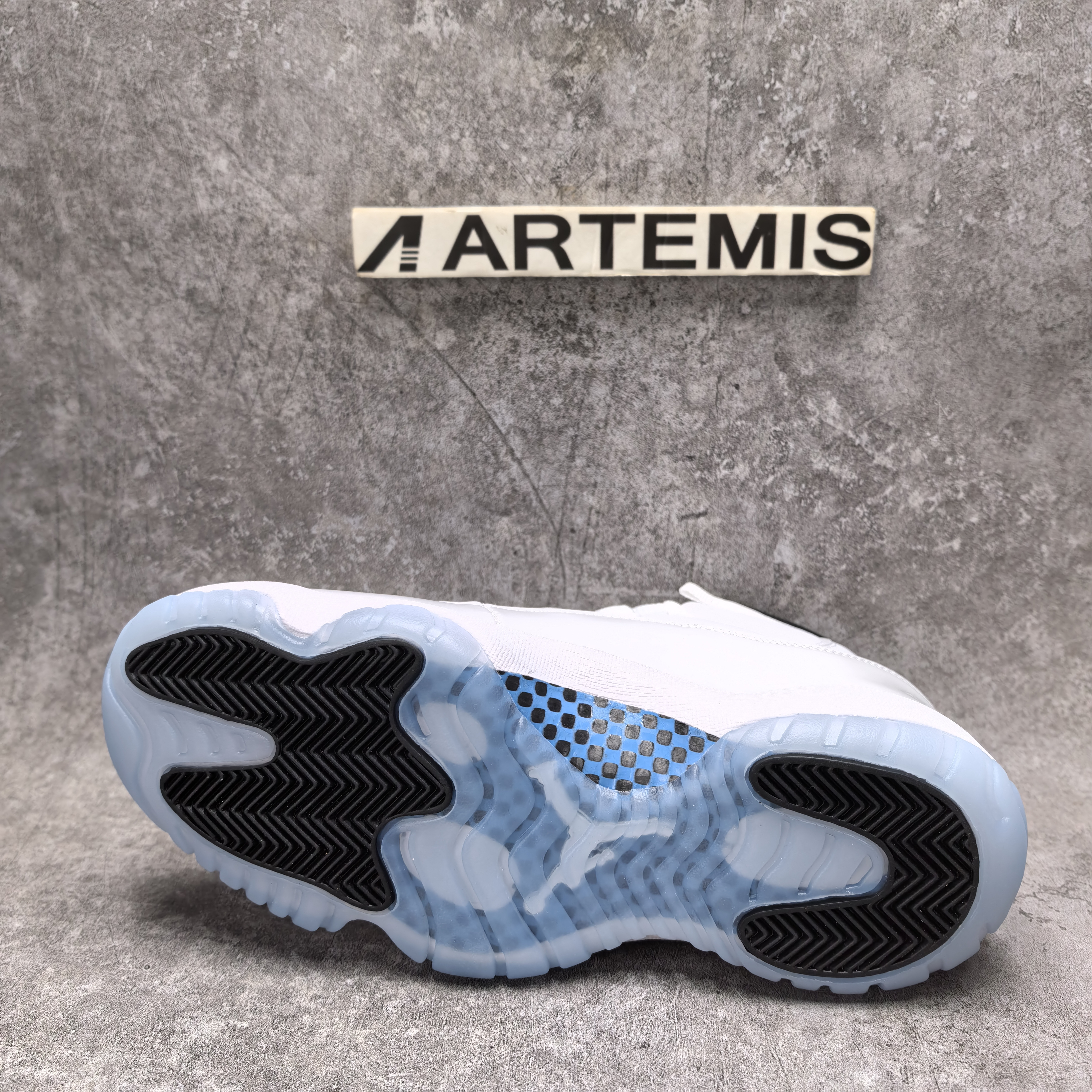 UA Jordan 11 Retro