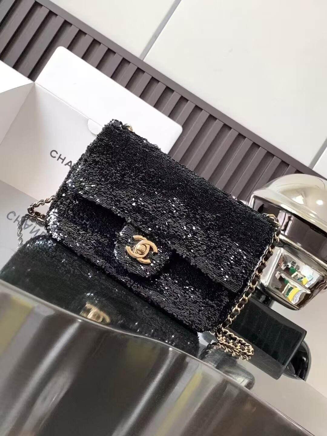 Ch*el mini cf gram glitter dinner bag 20x15x7cm