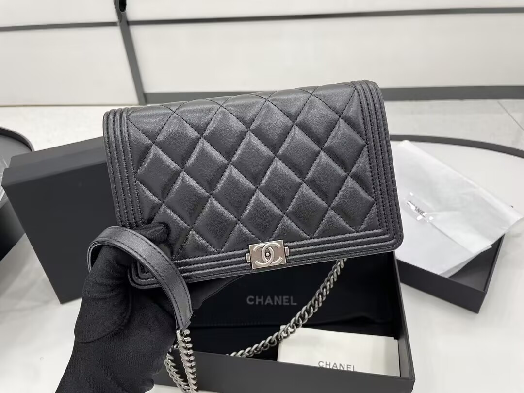 Ch*el 22ss boy woc 19x13x3.5cm