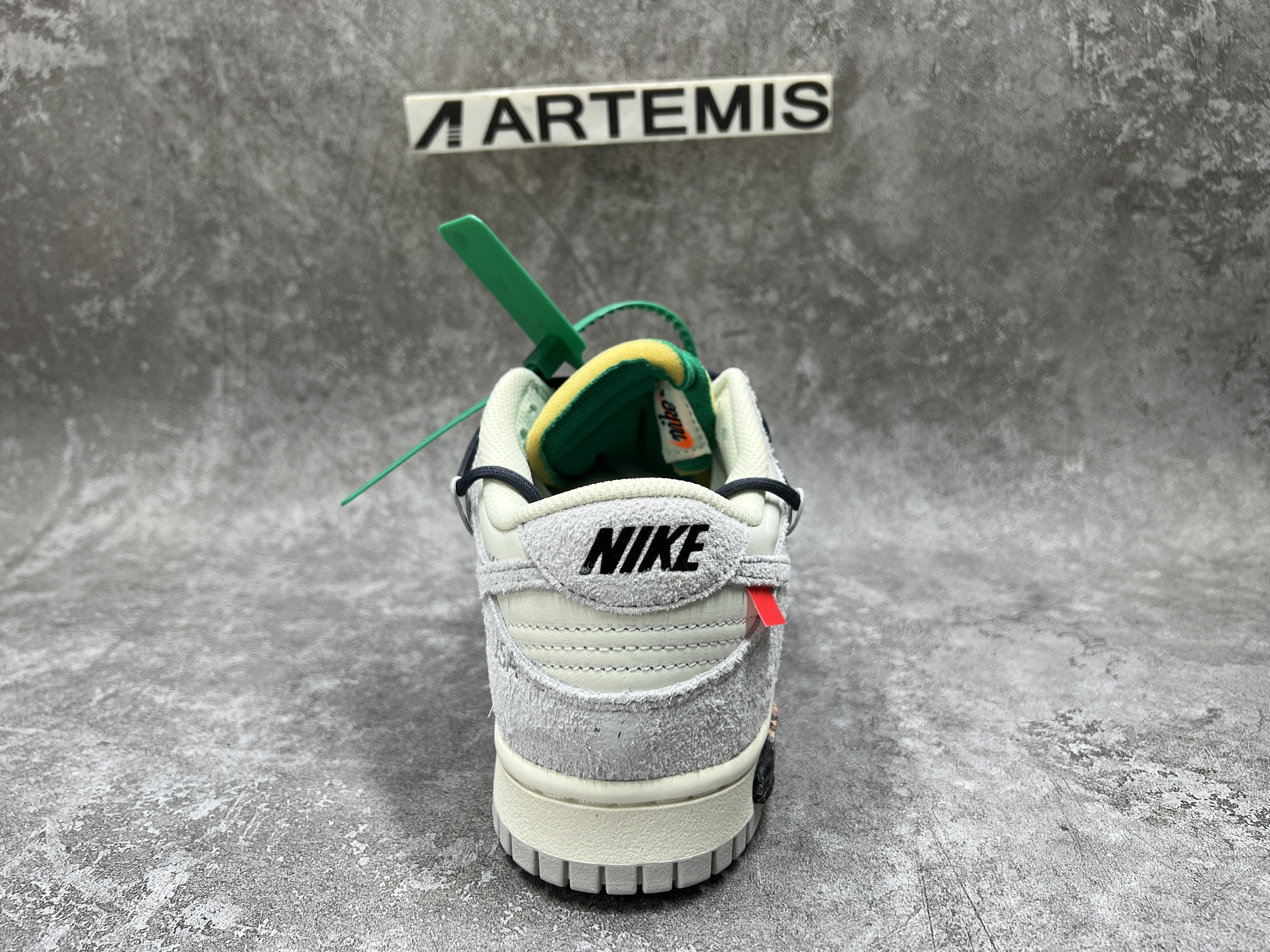 Nike Dunk Low Off-White Lot 20