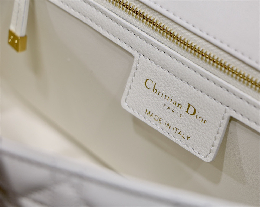 large d*or caro bag ivory S*pple cannage calfskin 29 x 18 x 10 cm