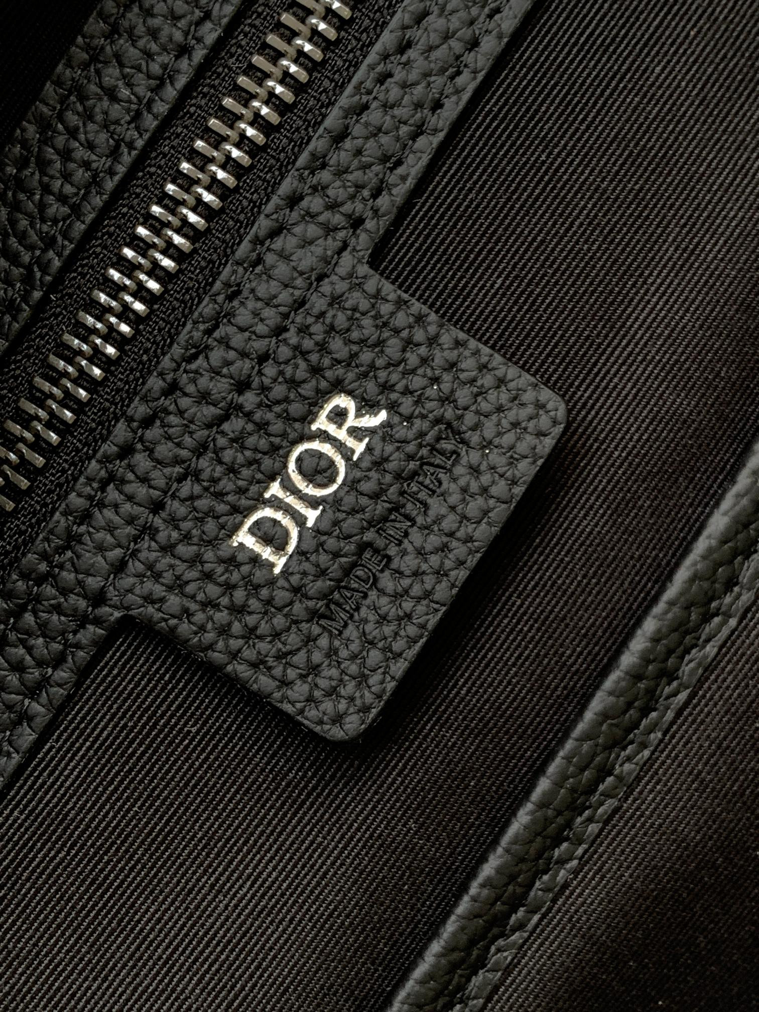 D*or lingot bag all black 50 x 25 x 21.5 cm