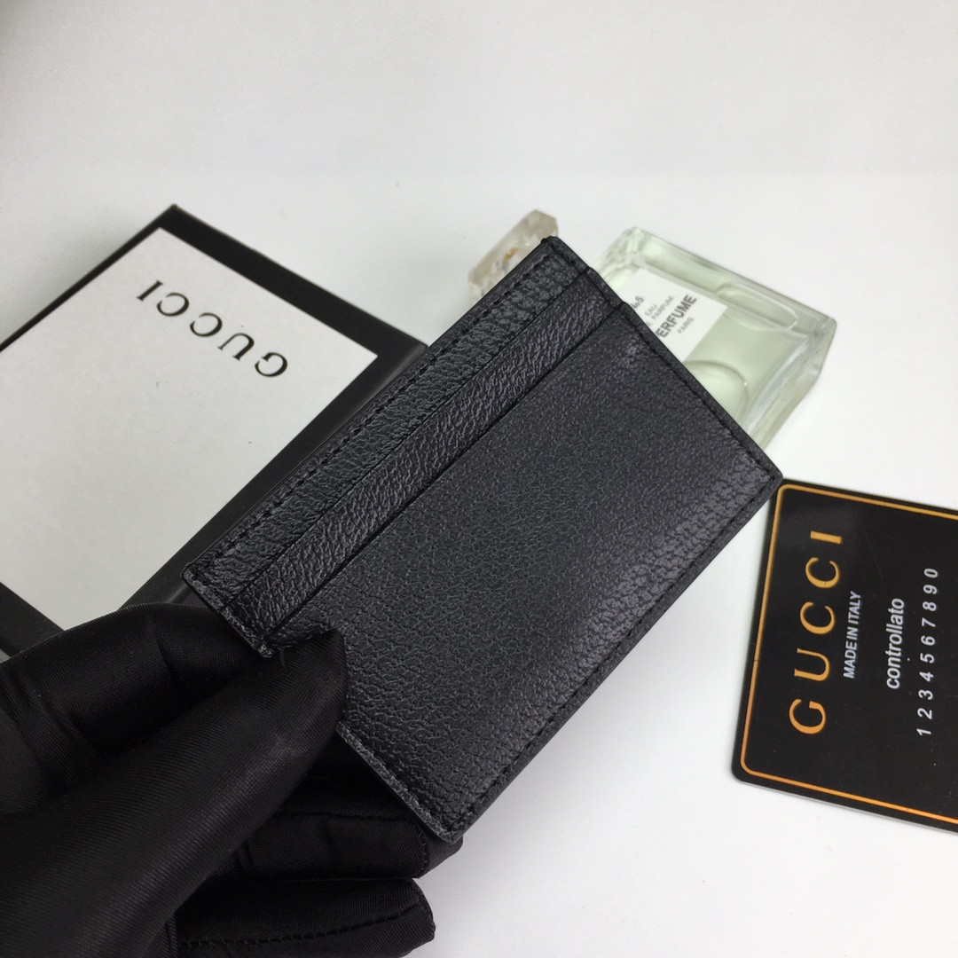 G*u*i gg card case wallet