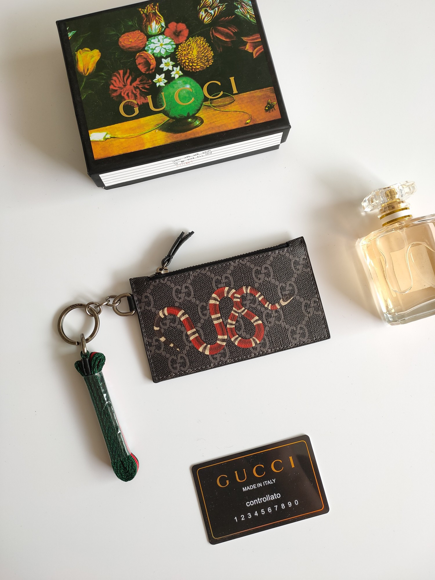 G*u*i gg card case wallet