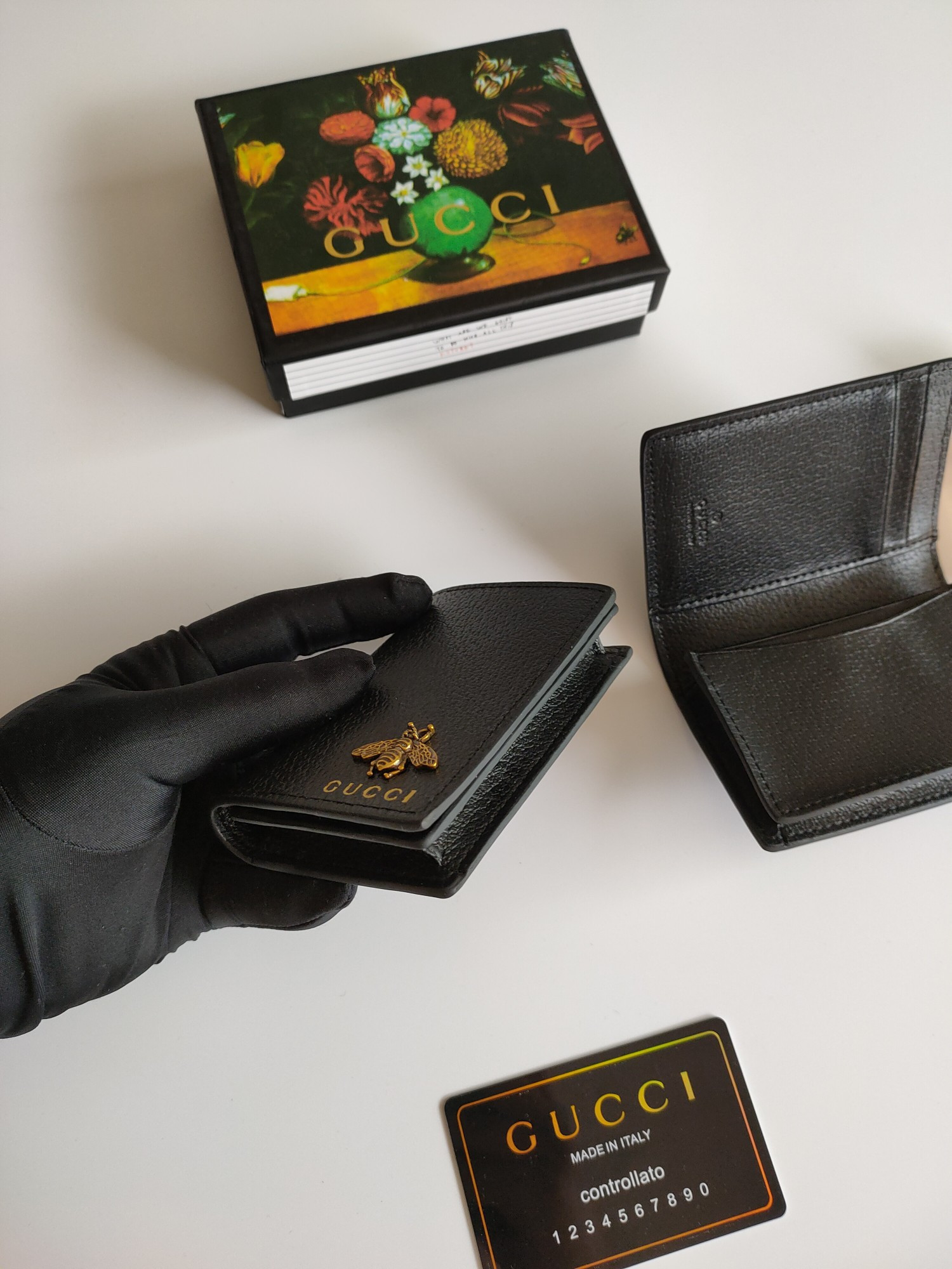 G*u*i gg card case wallet