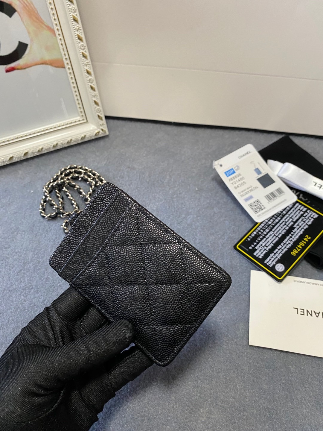 Ch*el card holder 10.5 x7 x 0.5cm