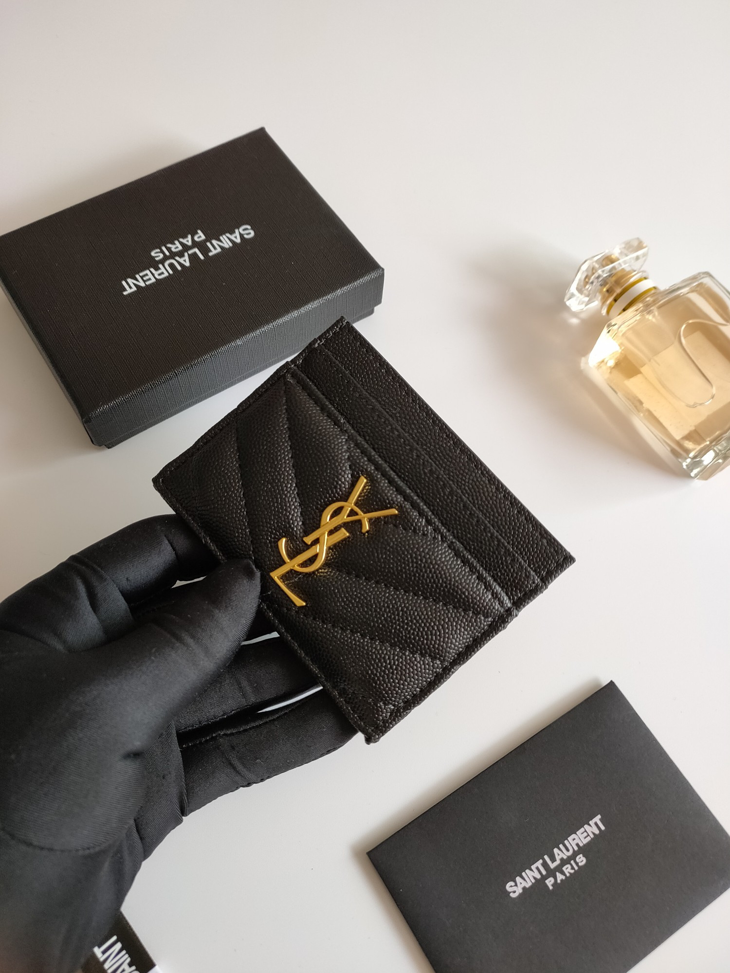 Y*L card holder 10.5×7.5×0.5cm
