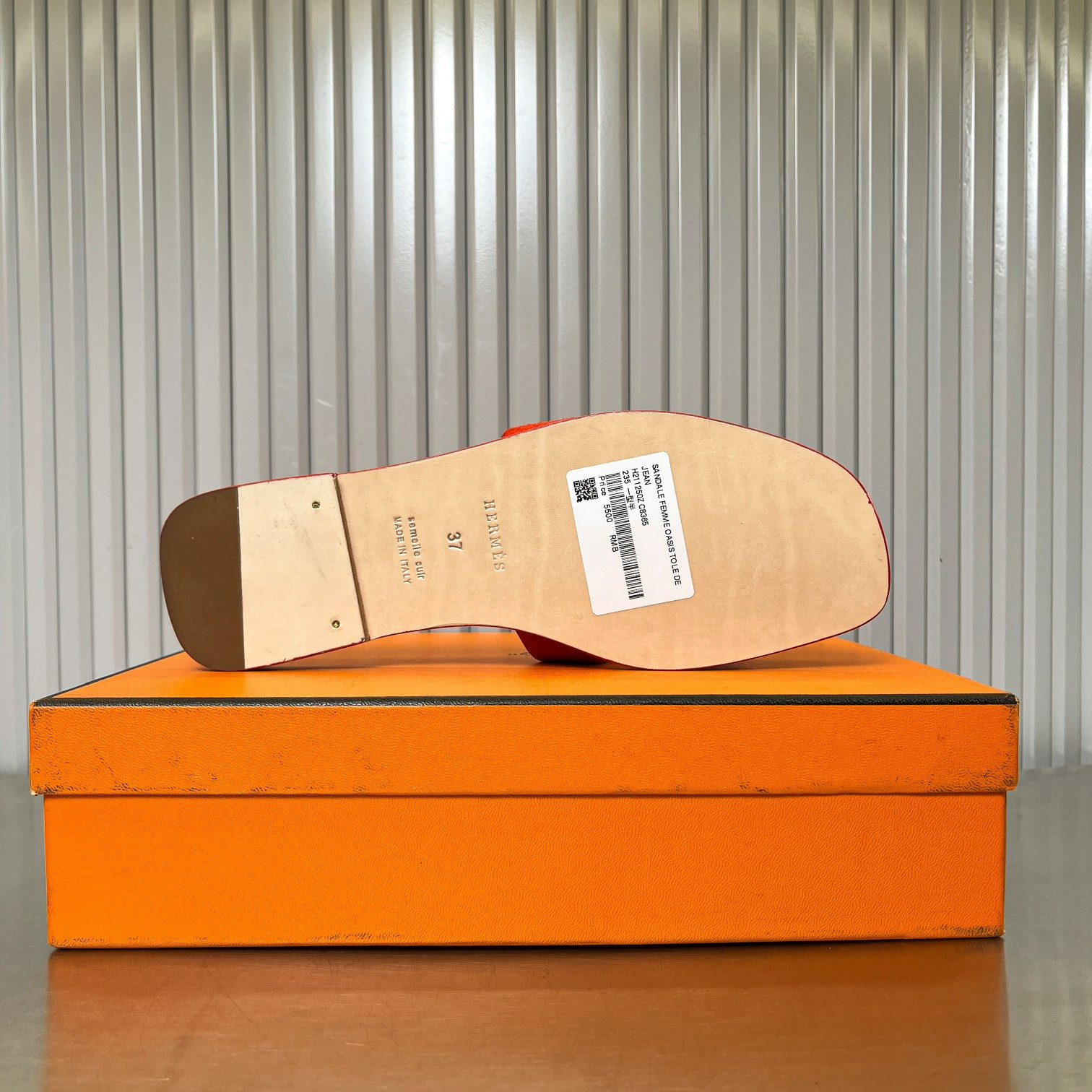 UA Hermès Oran sandal