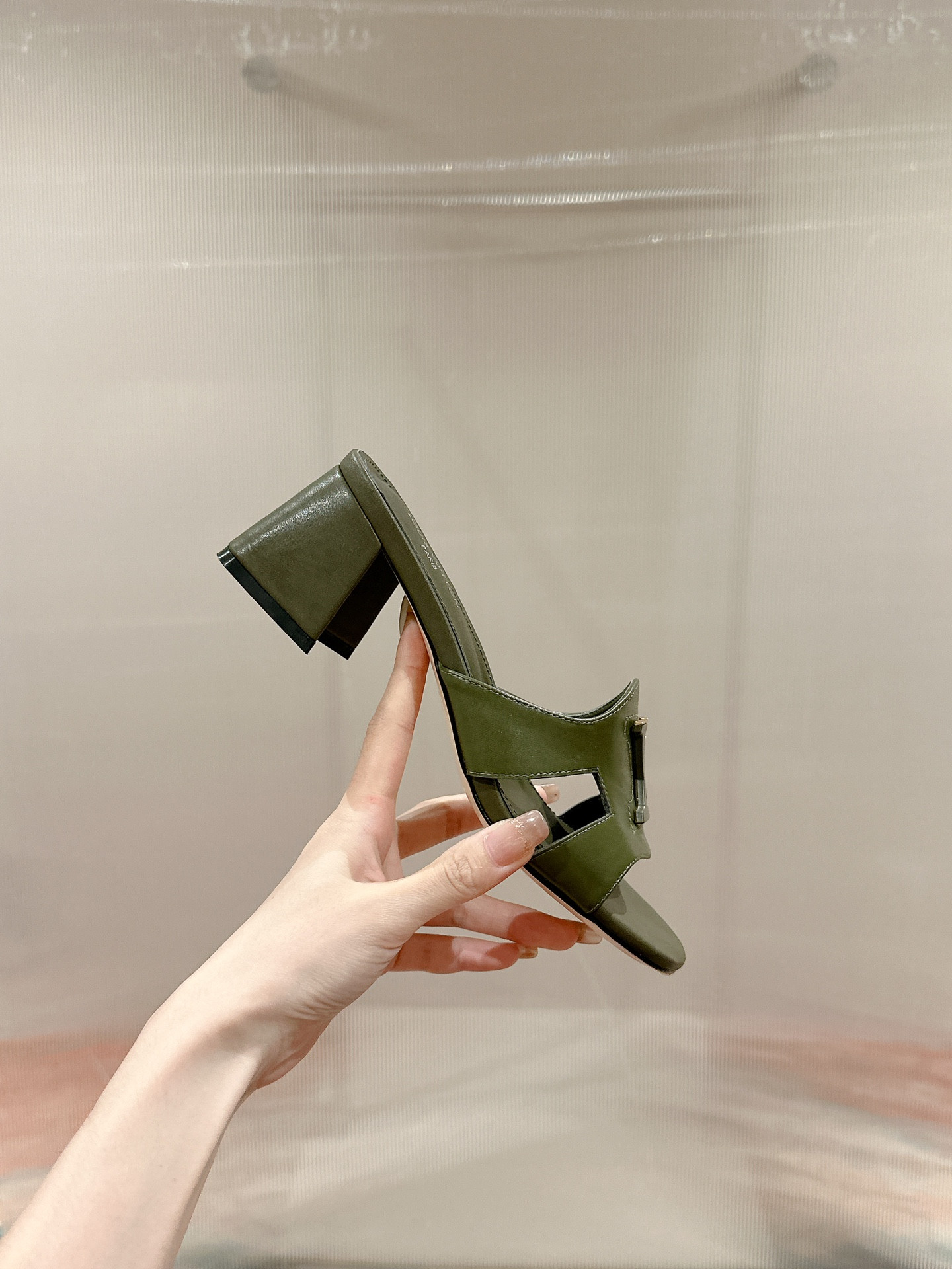 UA LV Heeled Mule