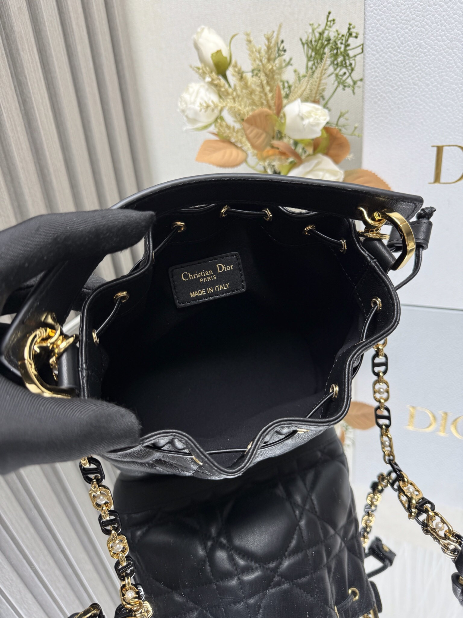 small D*or jolie bucket bag 17 x 16 x 10.5 cm