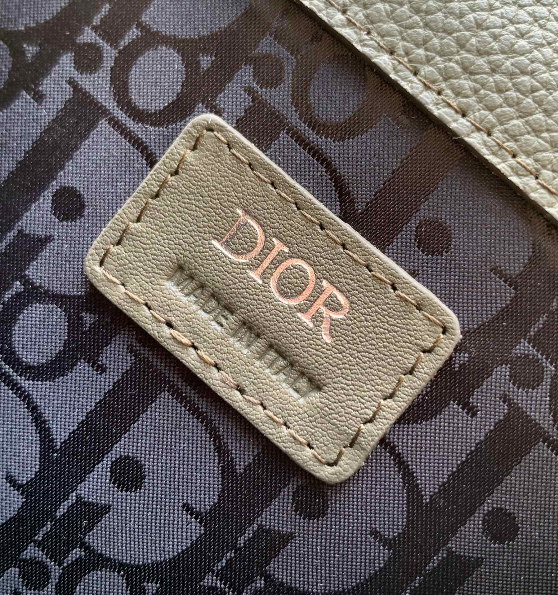 D*or mini gallop bag with strap 20.5 x 16 x 5 cm