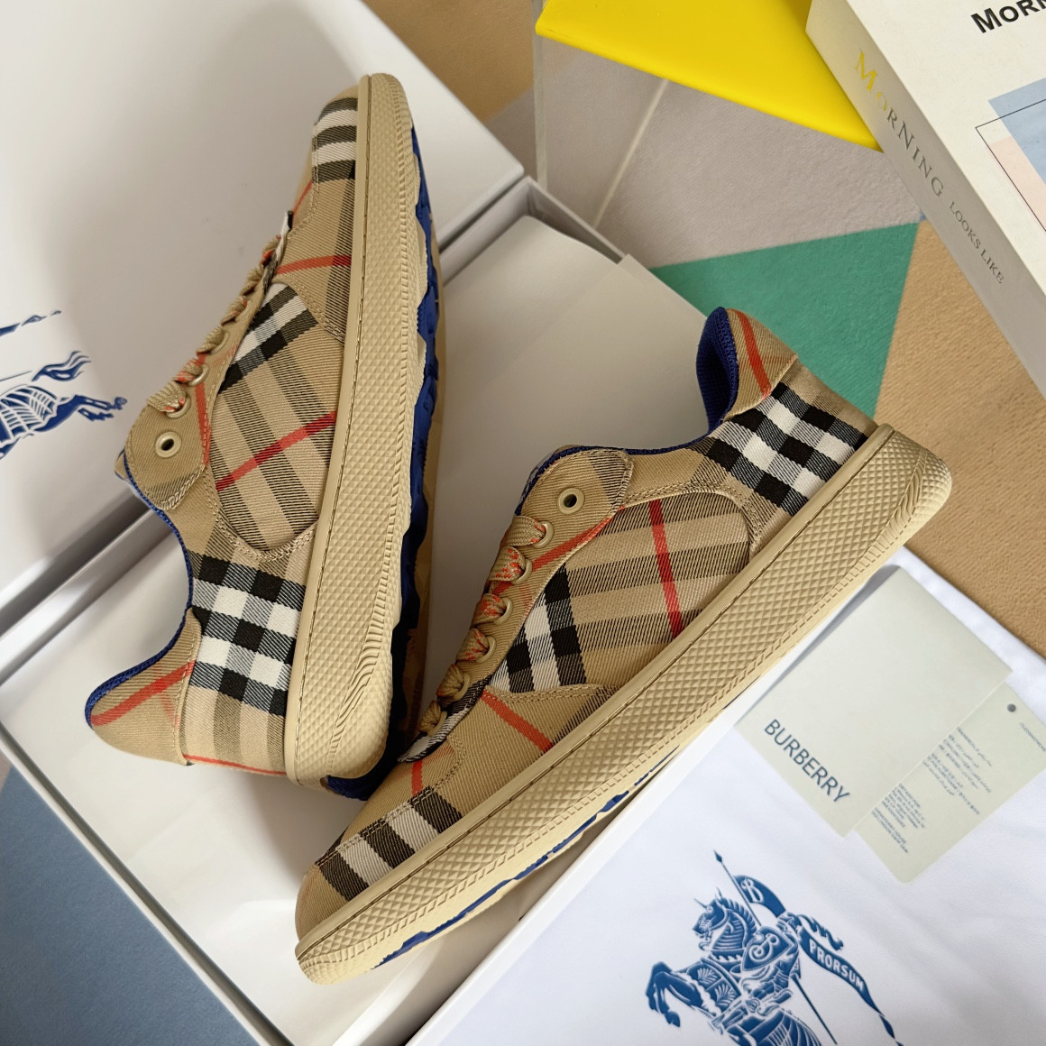 ua B**rry check terrace sneakers