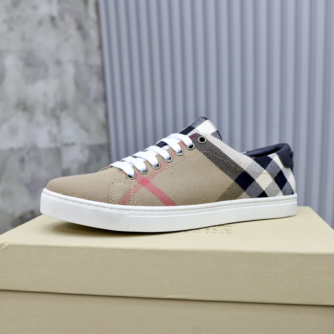ua B**rry sneakers