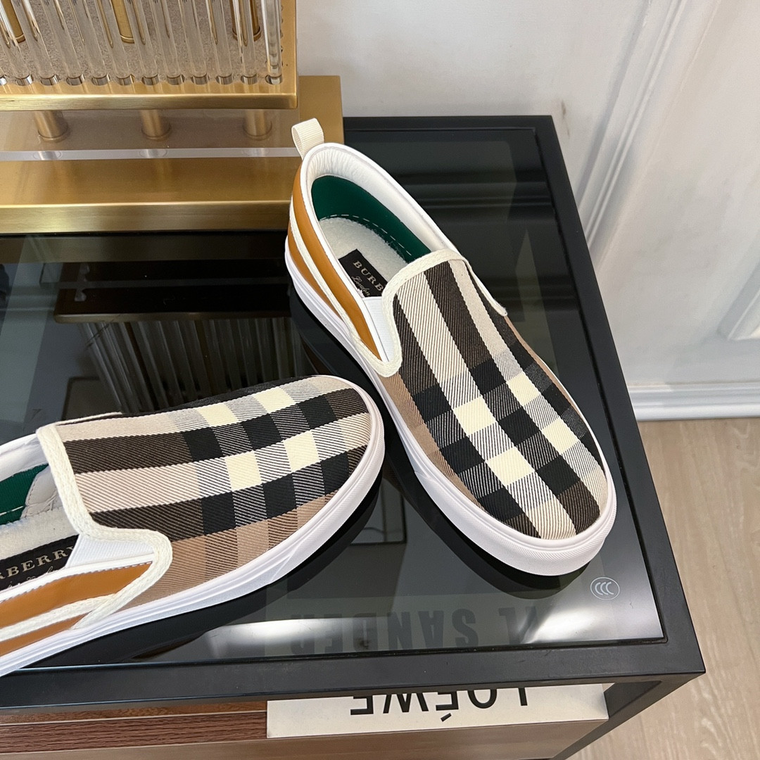 ua B**rry slip on sneakers