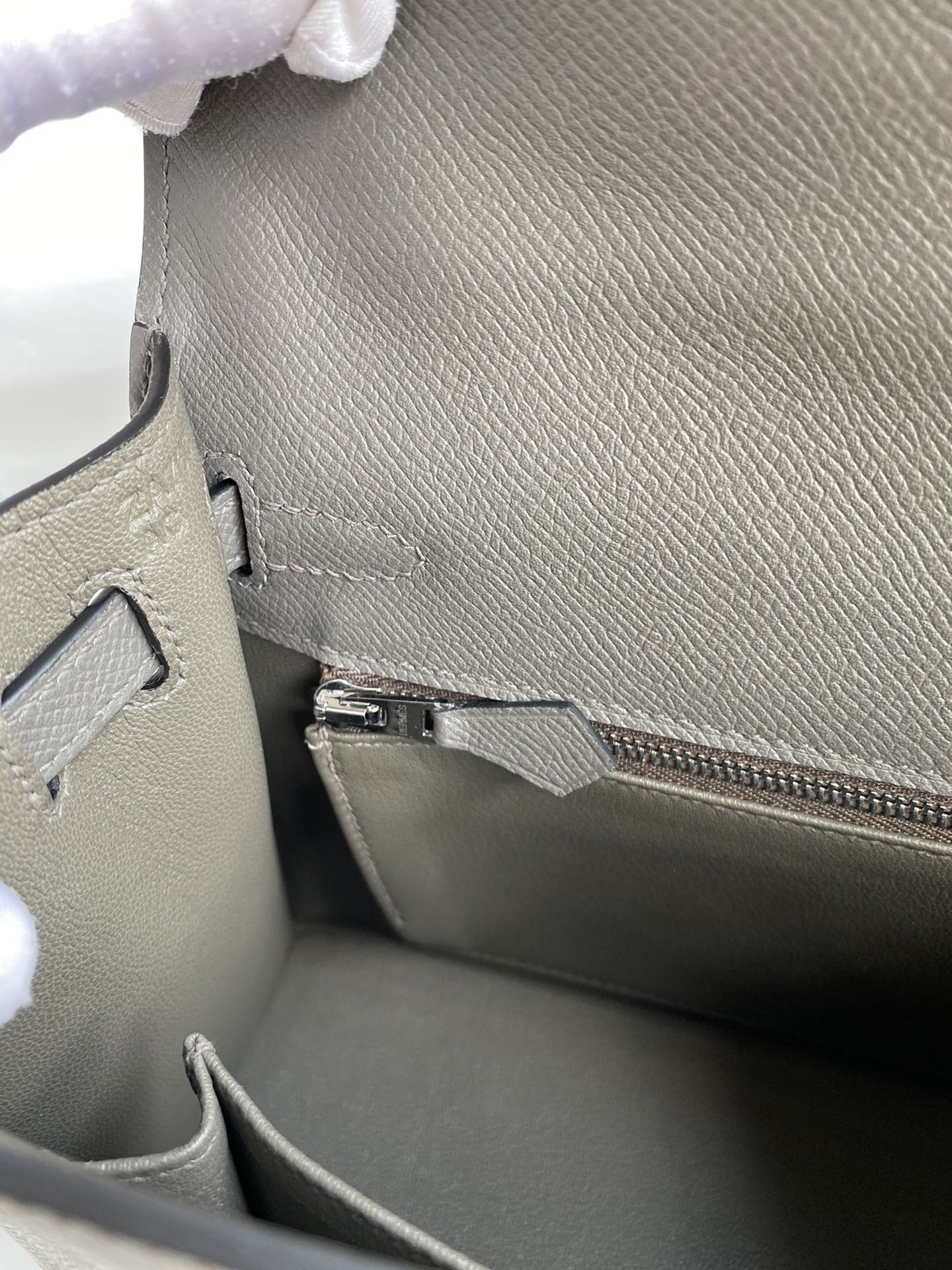 HERMÈS Kelly Silver-tone Hardware 25 28
