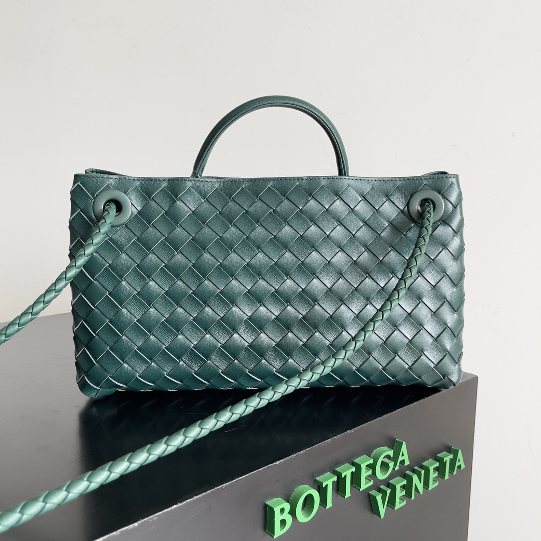 bo*te*ga Ve*ne*ta east-west andiamo 29x10x18cm