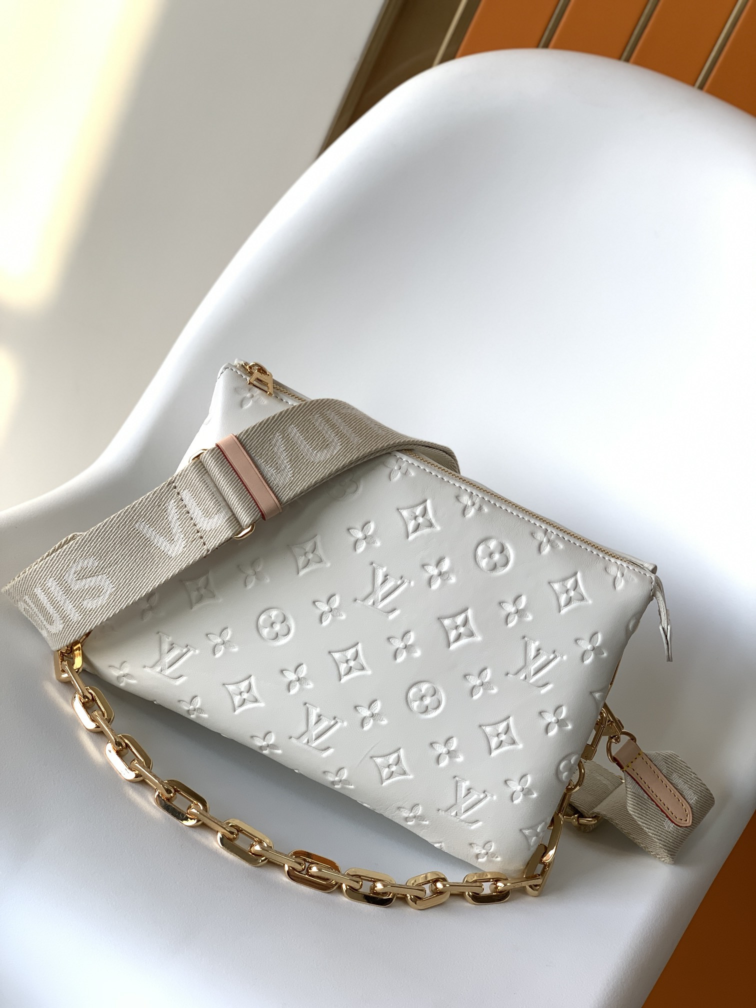 LV COUSSIN PM M57793 26×20×12cm