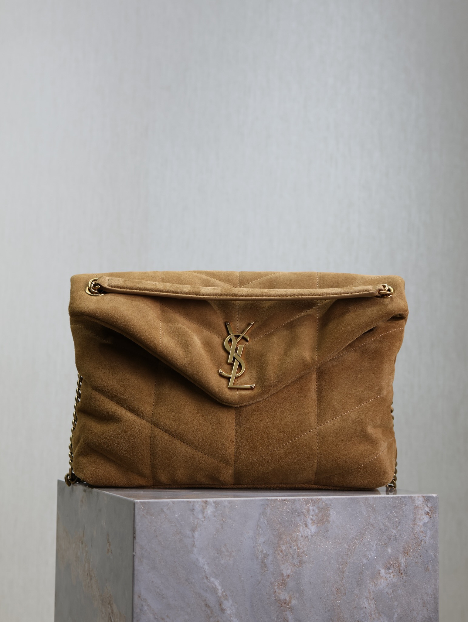Y*L loulou puffer (suede) 35x23x13.5cm