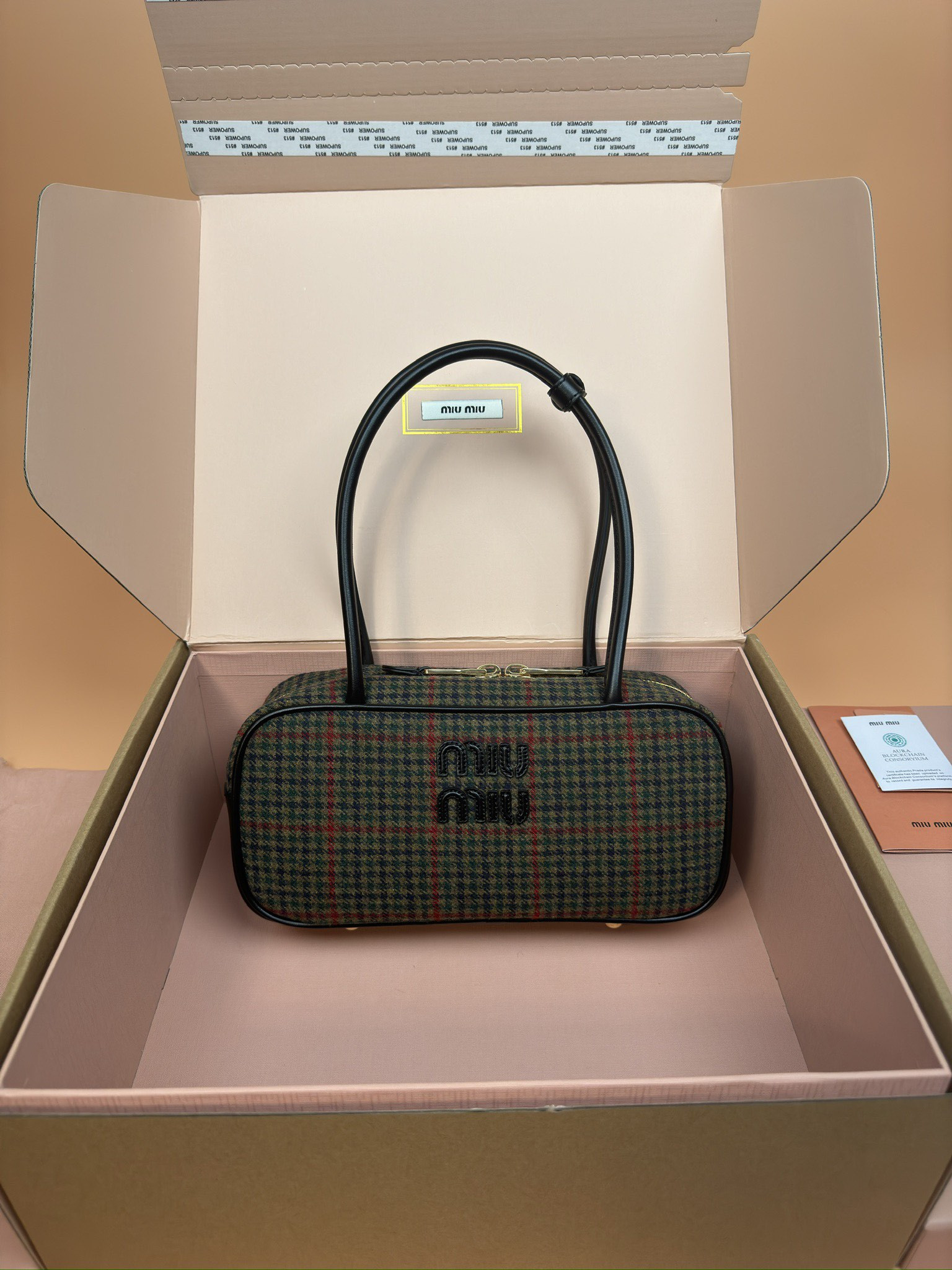 Miu Miu Leather Beau Bag 28×15×9cm