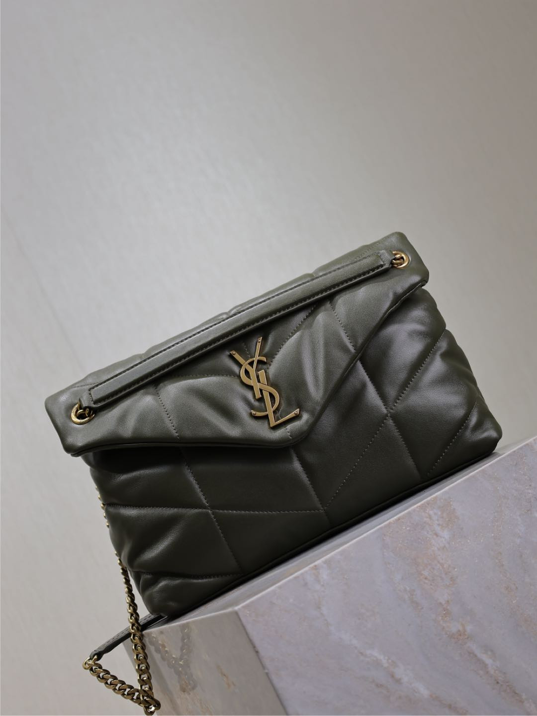 Y*L loulou puffer medium in nappa leather 35x23x13.5cm