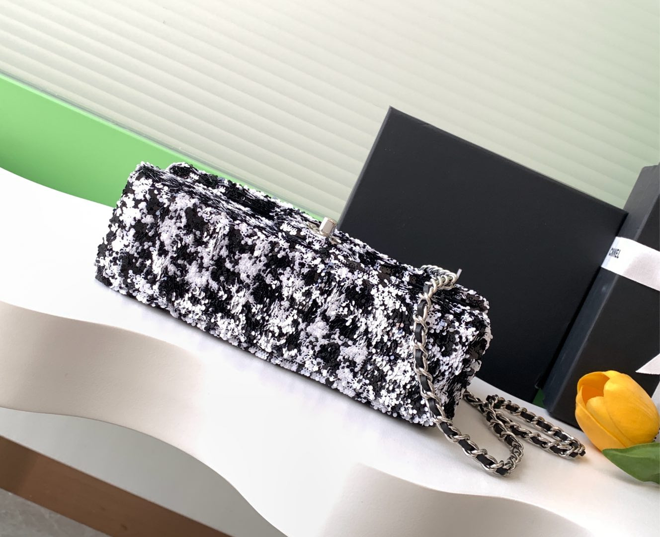Ch*el flap bag 14x22x7cm