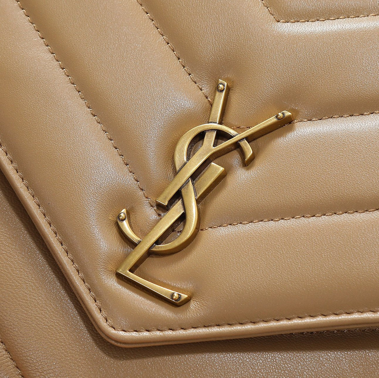 Y*L loulou medium in matelassÉ lambskin 29x17x8cm