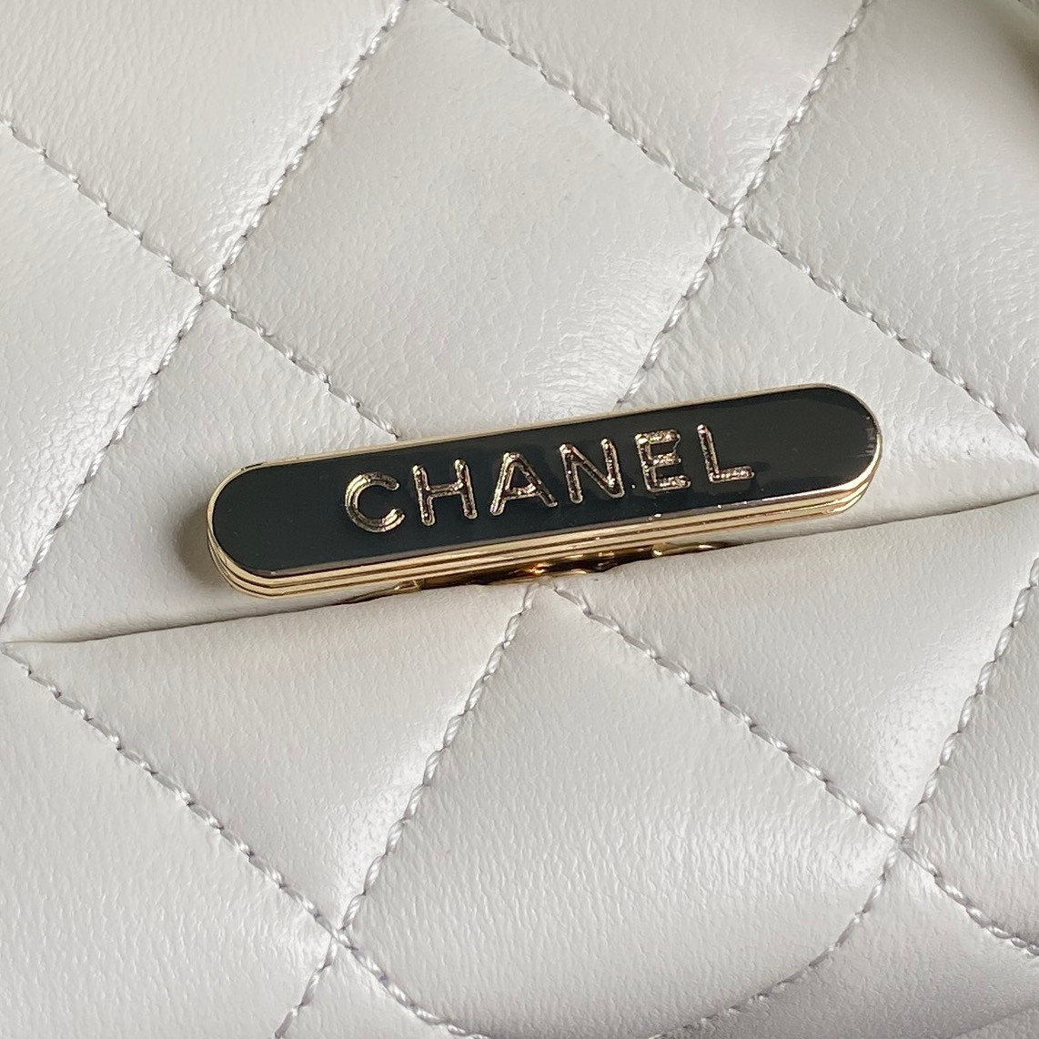 Ch*el box bag 15x22x7.5cm