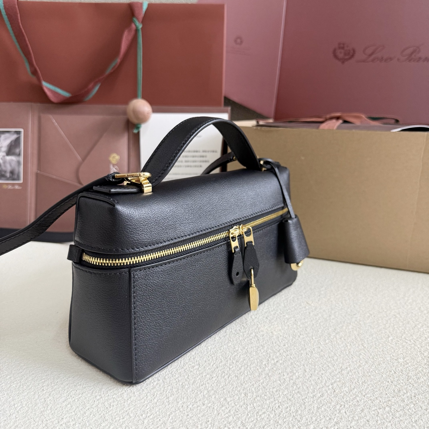 L**o p*ana extra bag l23 23x12x7cm